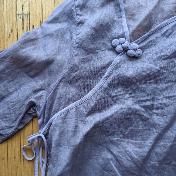 Lavender Linen Blouse - Picture 2 of 3
